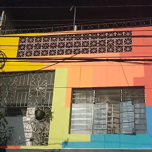 Habitación en casa particular Turpial, Cali