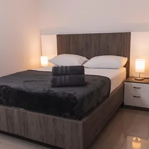 Aparthotel Boutique Bussines Center, Cali